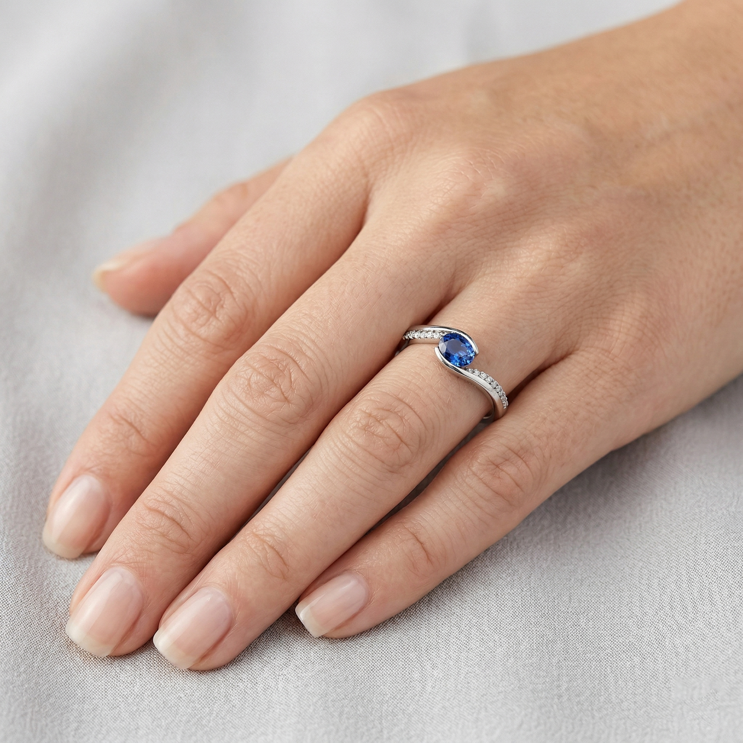 2 Ct Oval Cut Sri Lanka Sapphire And Natural Earth Mined Diamond Ring White Gold 14K