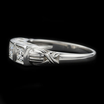 natural round diamond 1.50ct ring side angle