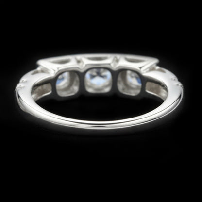 natural round diamond 1.50ct ring close up detail