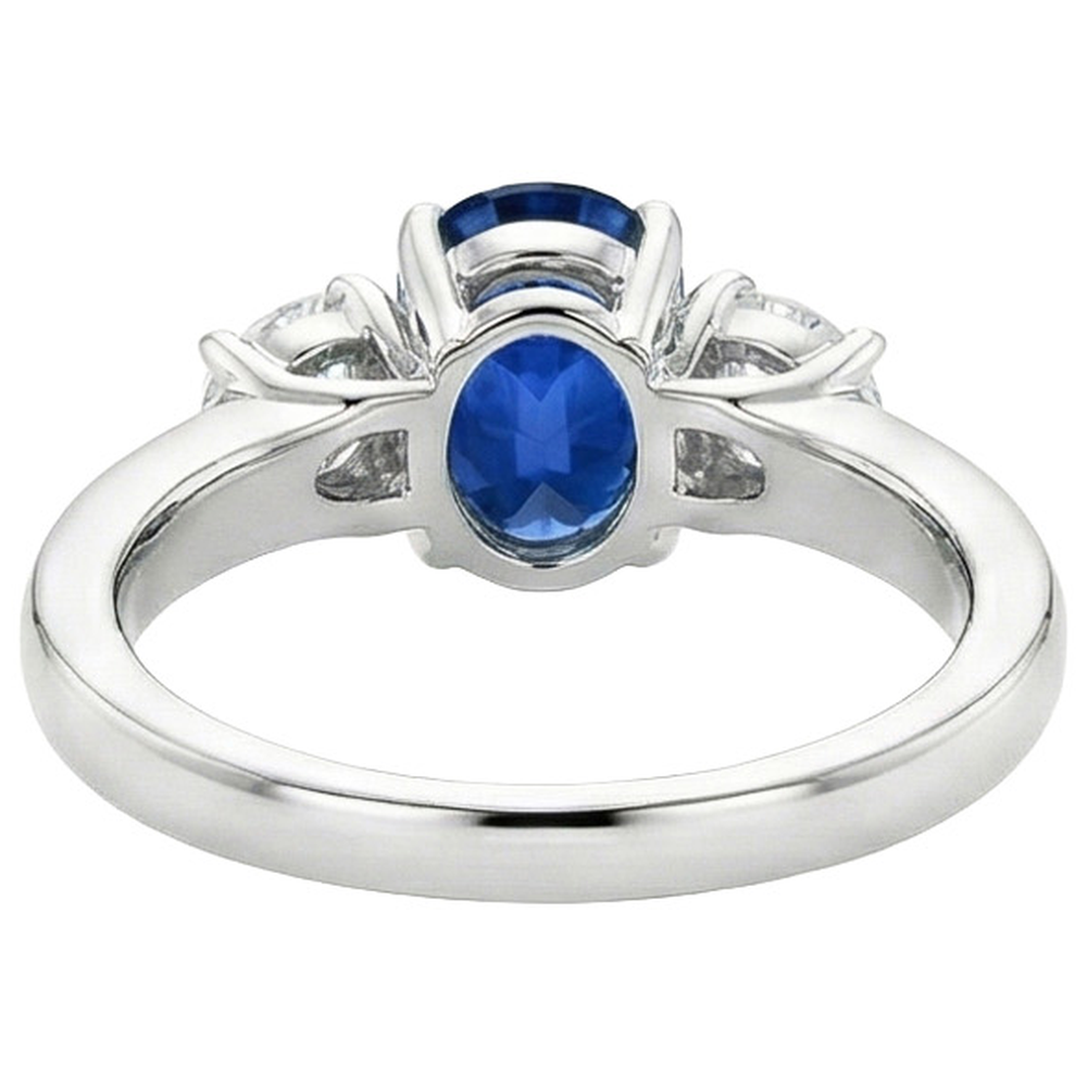 natural round sapphire 3ct ring on white background