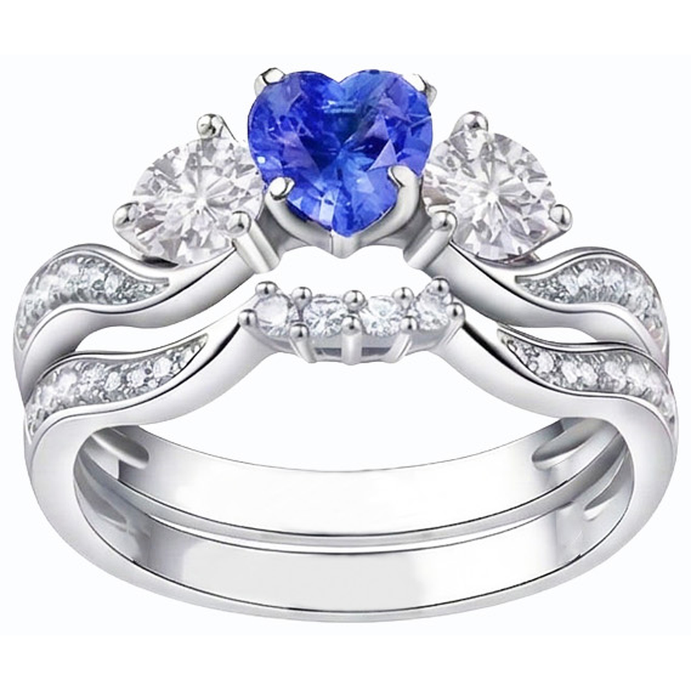 natural round sapphire 3ct ring close up detail