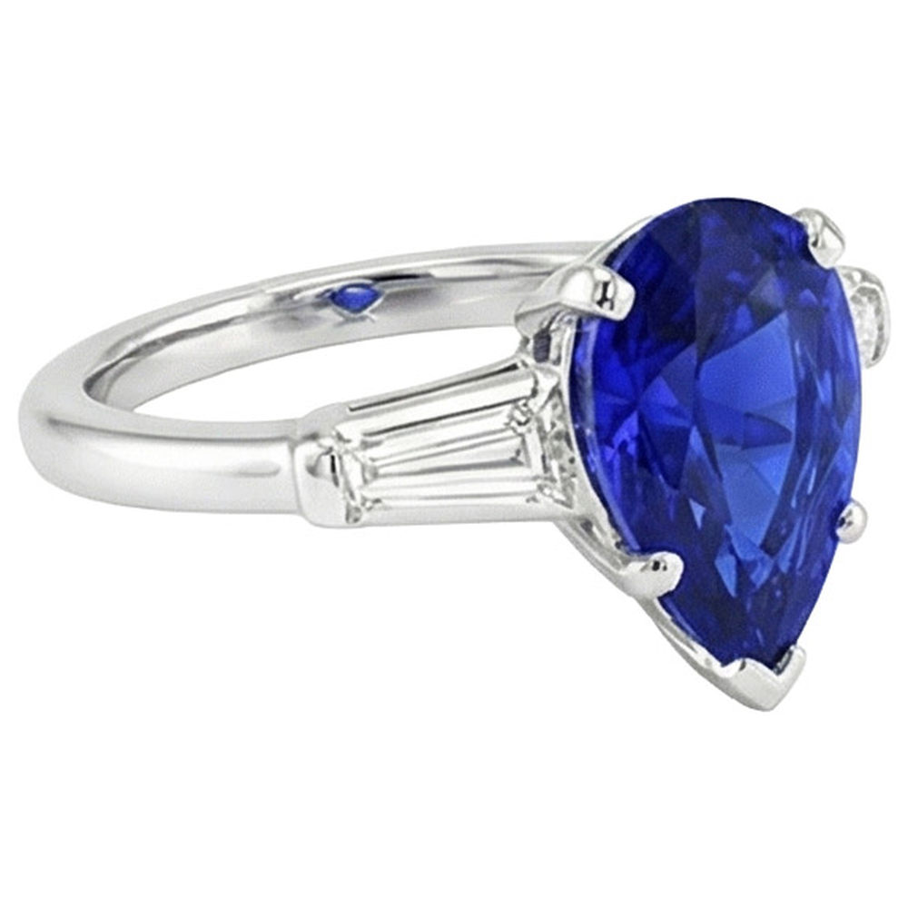 natural pear sapphire 4.50ct ring profile view