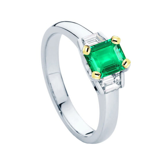 3 Stone Ring Green Emerald Gold Jewelry