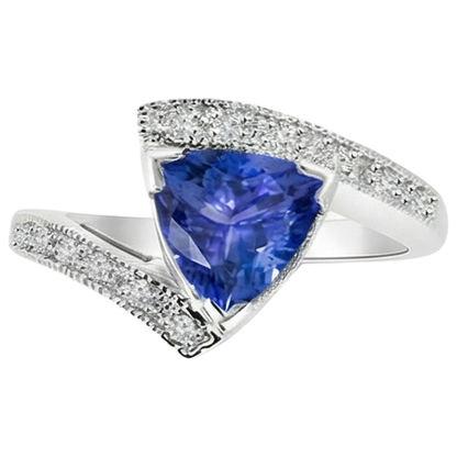 7.25 Ct Solitaire With Accent Tanzanite With Natural Earth Mined Diamonds Ring 14K Gold
