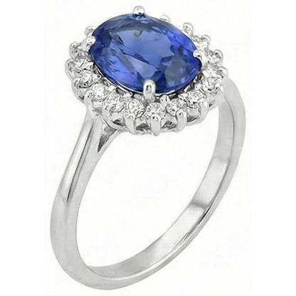 natural round sapphire 8ct ring close up detail