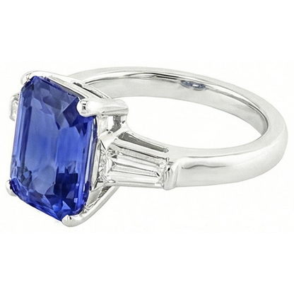 natural radiant sapphire 3.50ct ring close up detail