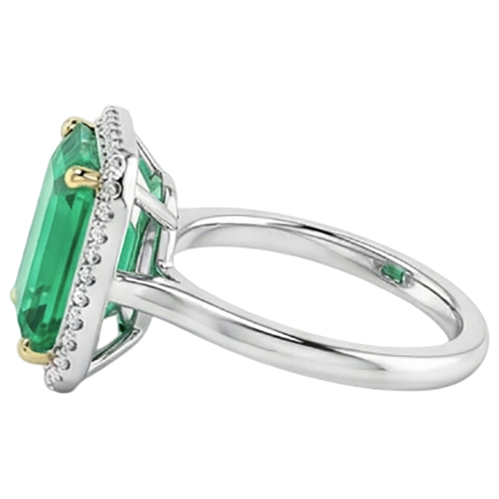 natural emerald emerald 4ct ring top view