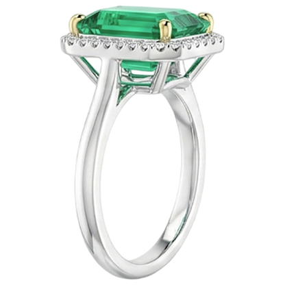 natural emerald emerald 4ct ring close up detail