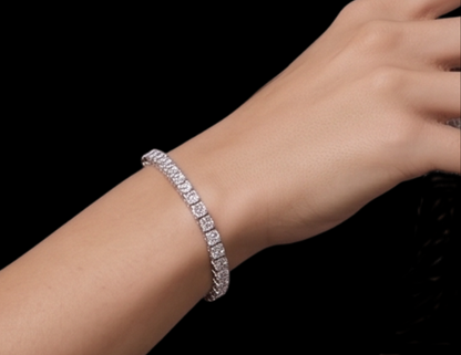 Beautiful Lab Grown Tennis Bracelet 5 Carat White Gold 14K