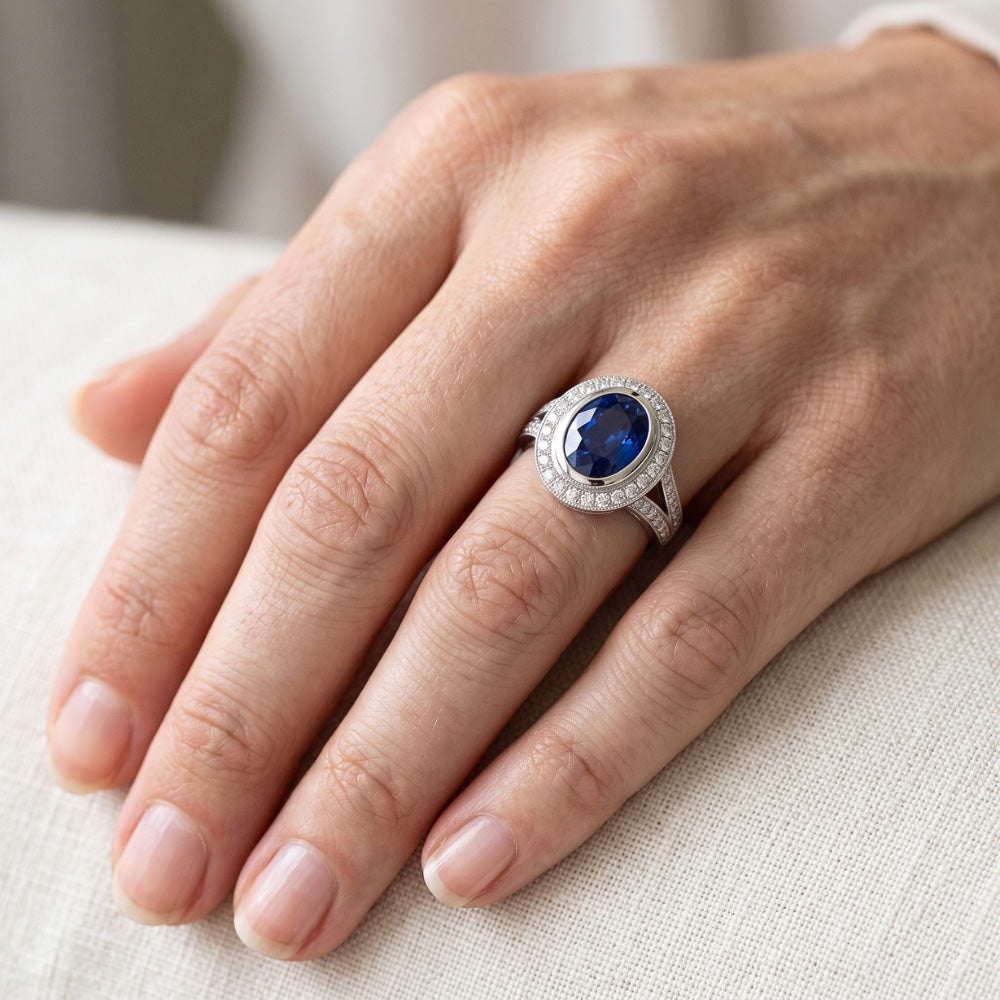 Big Ceylon Sapphire With Natural Earth Mined Diamonds 4.75 Ct Ring White Gold 14K