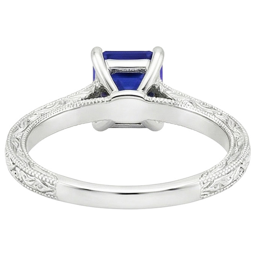 natural emerald sapphire 3.50ct ring on white background