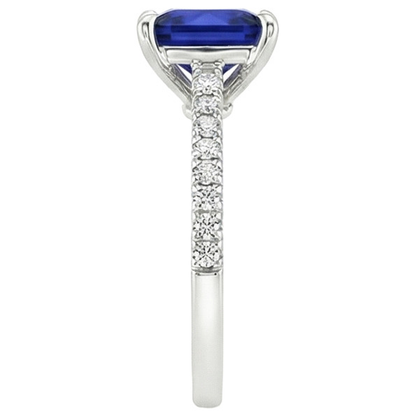 Ceylon Sapphire and Natural Earth Mined Diamond 5.5 Carat Solitaire Accents Ring