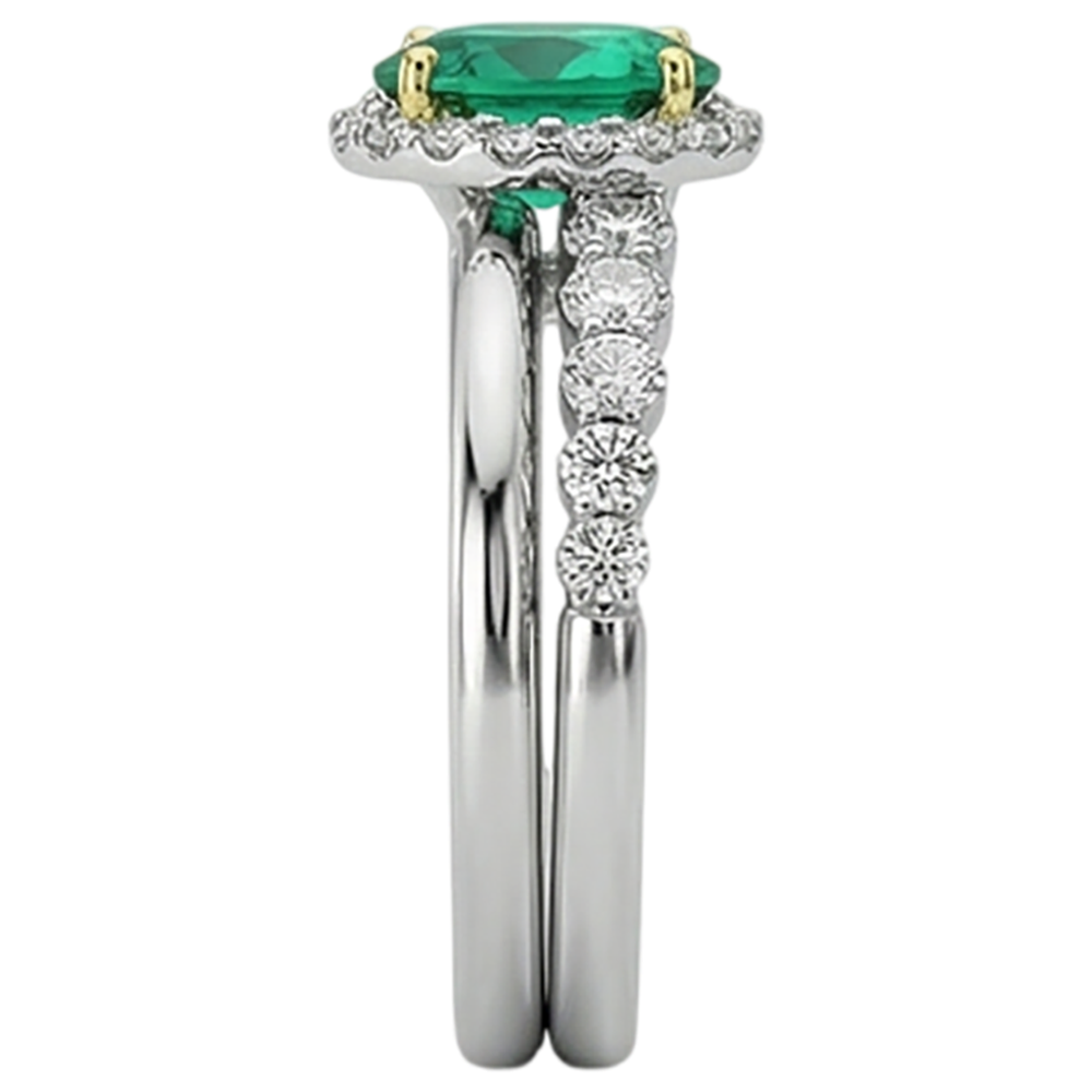 natural round emerald 2ct band on white background