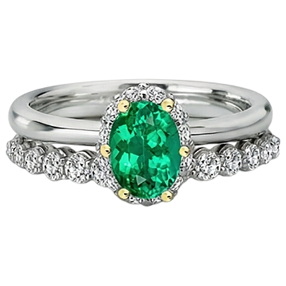natural round emerald 2ct band top view