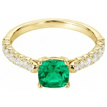 natural round emerald 3ct ring top view