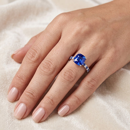 Cushion Gemstone Ring Round Blue Sapphire & Natural Earth Mined Diamonds 2.50 Carats
