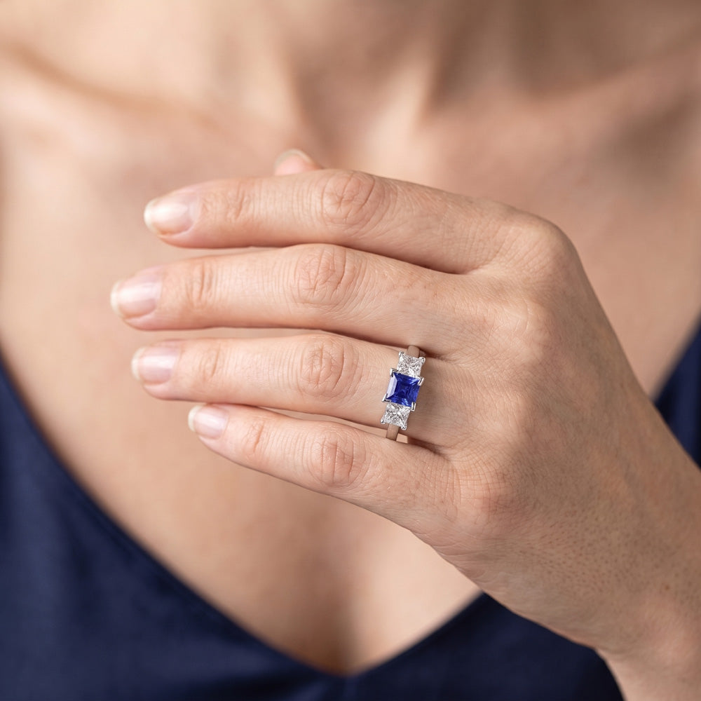 Cushion Natural Earth Mined Diamond 3 Stone Ring V-Prong Ceylon Sapphire 1.50 Carats