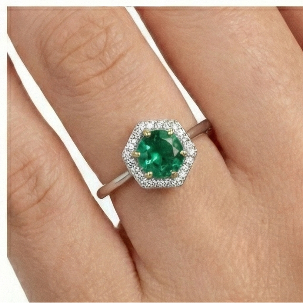 natural round emerald 2ct ring with diamond accents