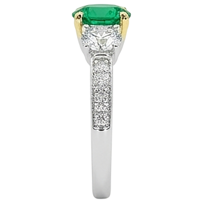 natural round emerald 2.50ct ring on white background
