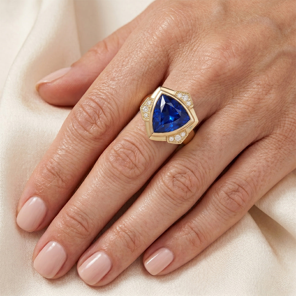 Earth-Mined VVS Blue Sapphire Fine Jewelry 5.5 ct