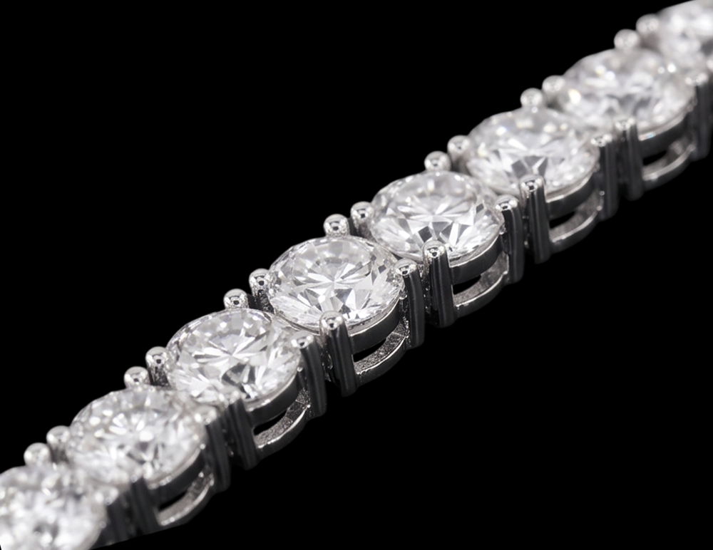 Elegant 9 Carat Lab Grown Diamonds Tennis Bracelet White Gold 14K