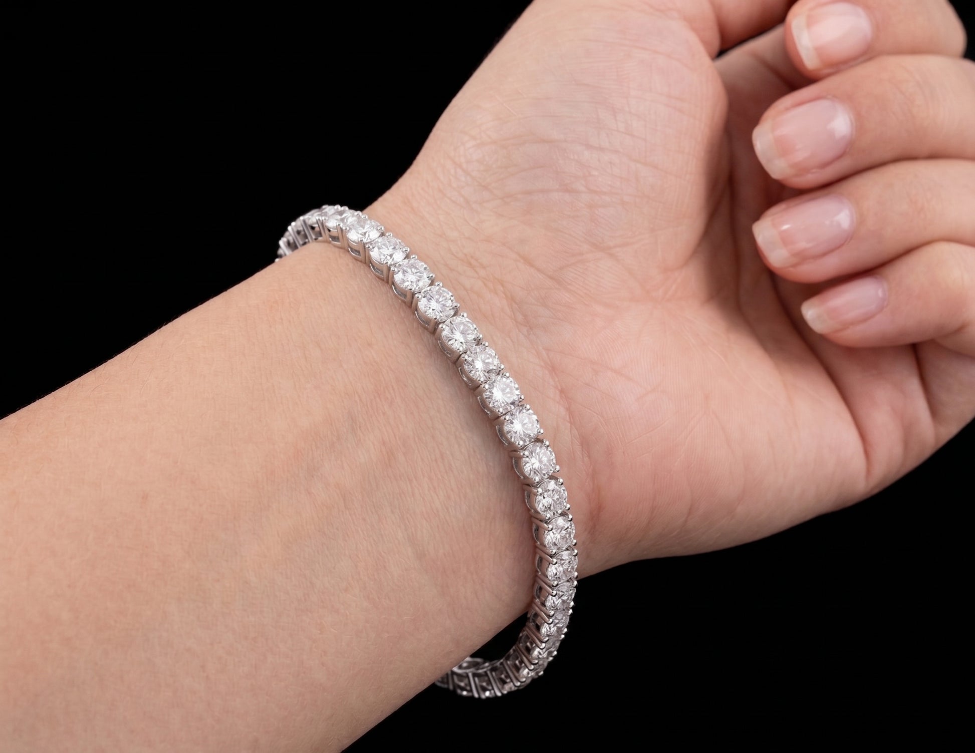 Elegant 9 Carat Lab Grown Diamonds Tennis Bracelet White Gold 14K