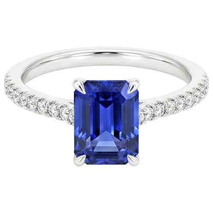 natural emerald sapphire 4ct ring close up detail