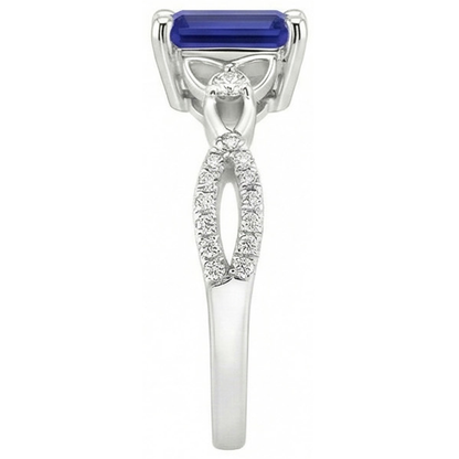 natural round sapphire 3ct ring on white background