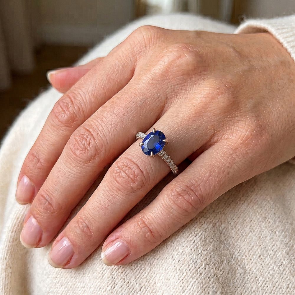 Gemstone Oval Ring Blue Sapphire & Pave Set Natural Earth Mined Diamonds 3.50 Carats
