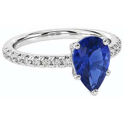 natural round sapphire 3ct ring close up detail