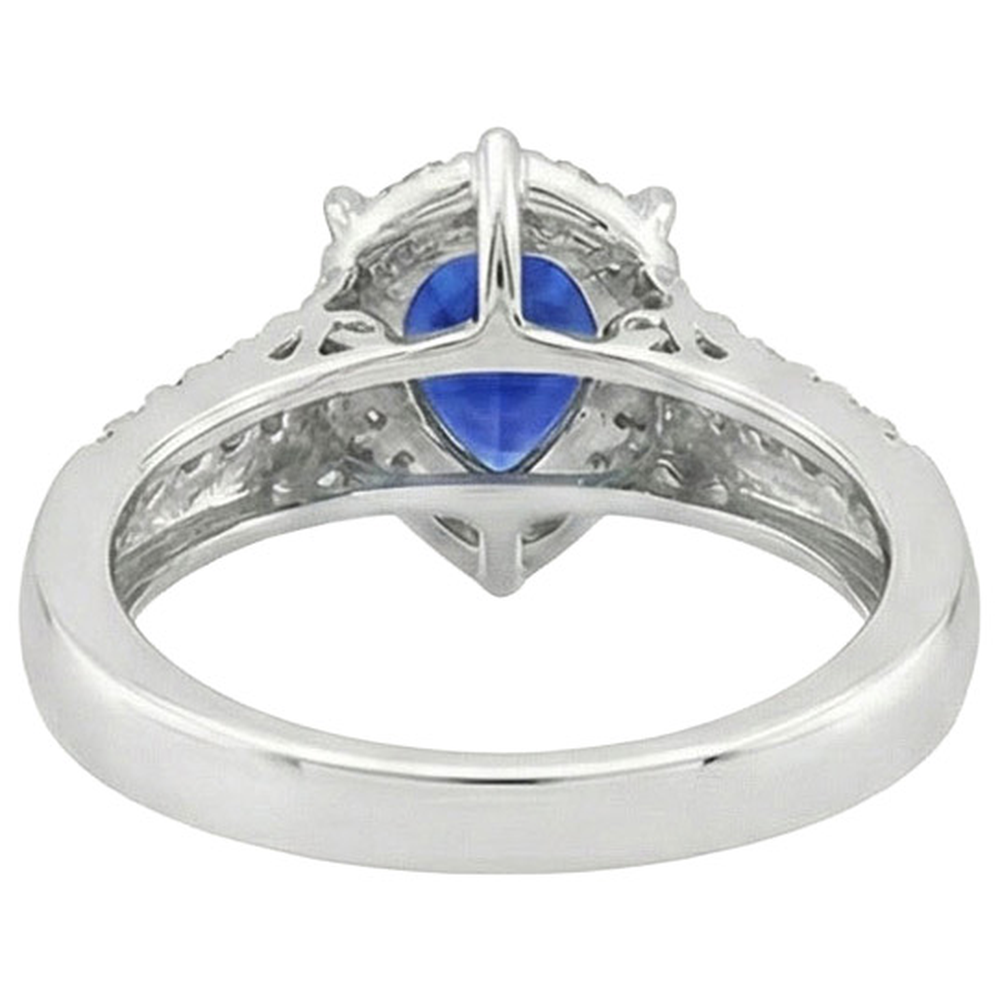 natural round sapphire 5ct ring on white background