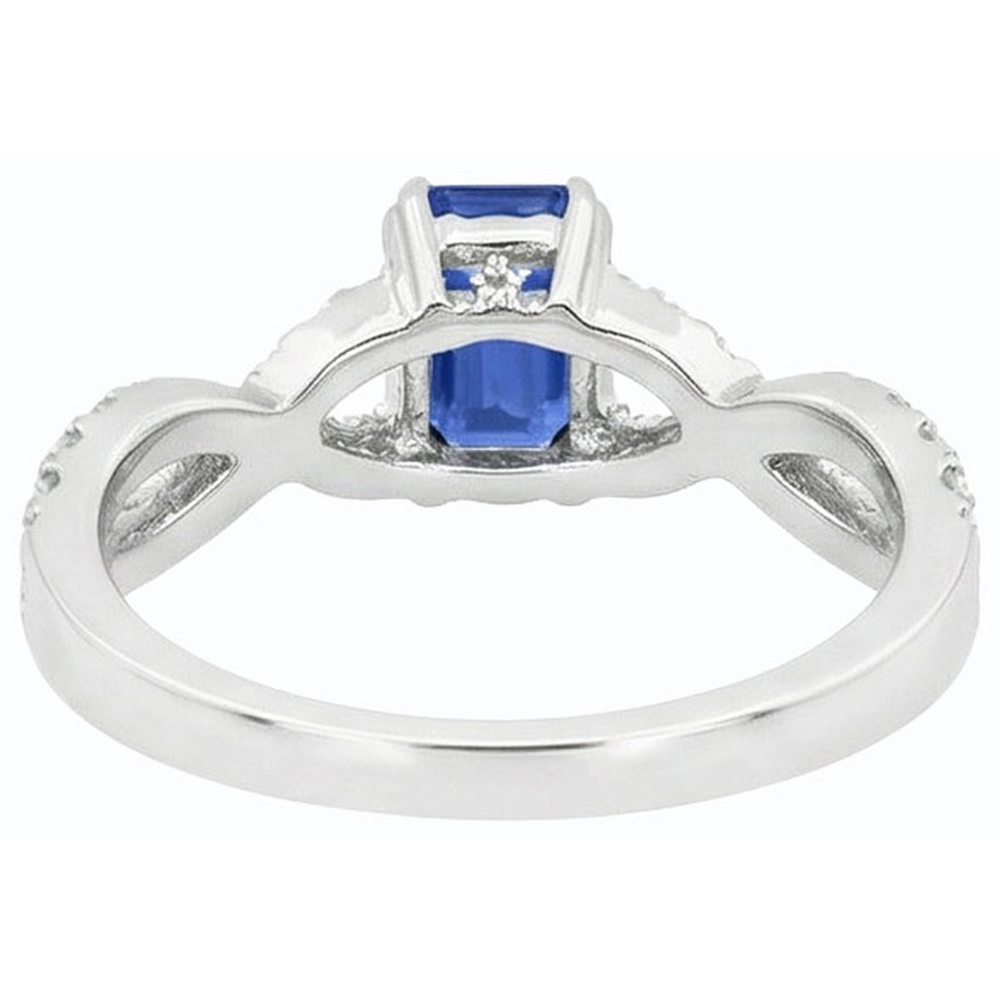 natural emerald sapphire 3ct ring on white background