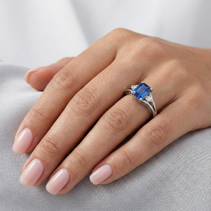 Natural Real ( Not Lab Grown )  Gold Three Stone Emerald Blue Sapphire Ring 2.50 Carats Split Shank