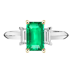 Green Emerald 3 Stone Ring With Diamonds Prong Settings