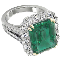 Green Emerald GIA With Natural Earth Mined Diamond Ring