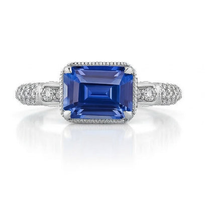 natural emerald sapphire 4ct ring close up detail