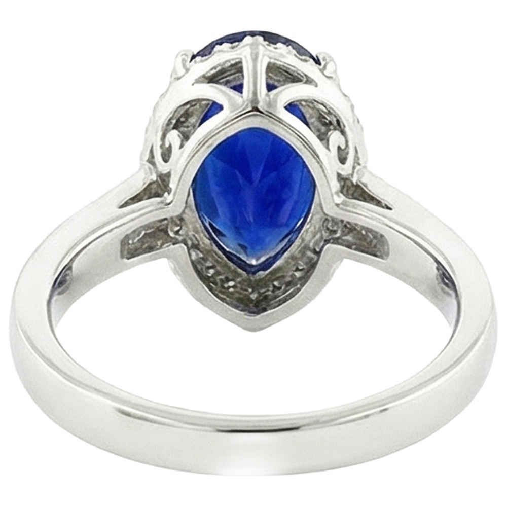 natural round sapphire 3.75ct ring on white background