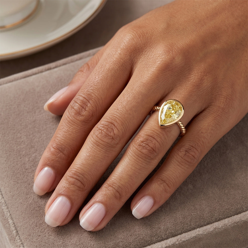 Handcrafted Yellow Canary Diamond Statement Ring 2.25 ct by