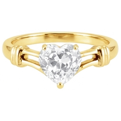 natural heart diamond 4.50ct ring close up detail