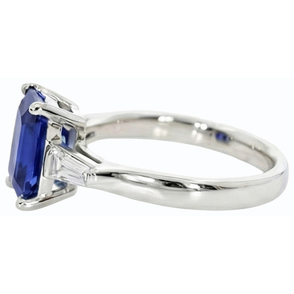 Ladies Natural Earth Mined Diamond 3 Stone Emerald Ceylon Sapphire Ring 3 Carats