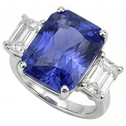 Ladies Radiant 3 Stone Blue Sapphire Ring 7 Carats Emerald IGI CERTIFIED Diamonds