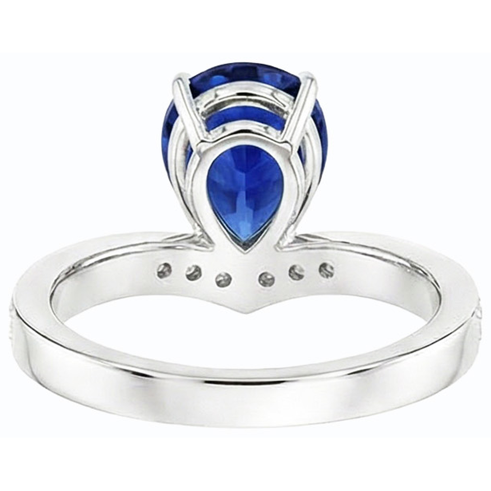natural round sapphire 4ct ring on white background