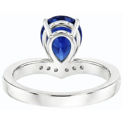 natural round sapphire 4ct ring on white background
