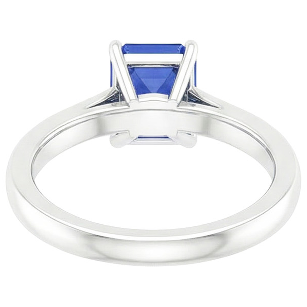 natural emerald sapphire 3.50ct ring on white background