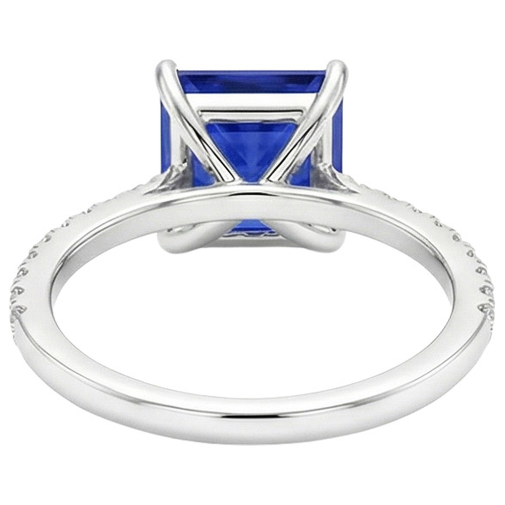 natural round sapphire 5.50ct ring on white background