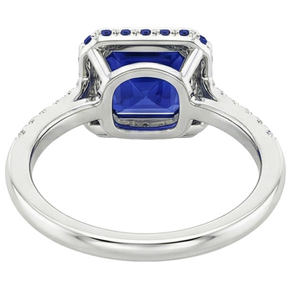 natural round sapphire 4.50ct ring on white background