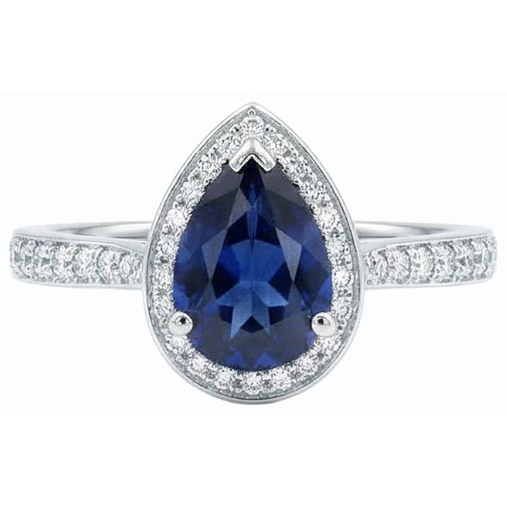 natural round sapphire 4ct ring close up detail