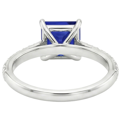 natural round sapphire 5.25ct ring on white background