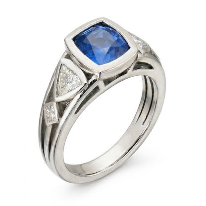 Natural Earth Mined Diamond Ring 2.50 Carats Bezel Round Sapphire & Trillion, Princess Cut