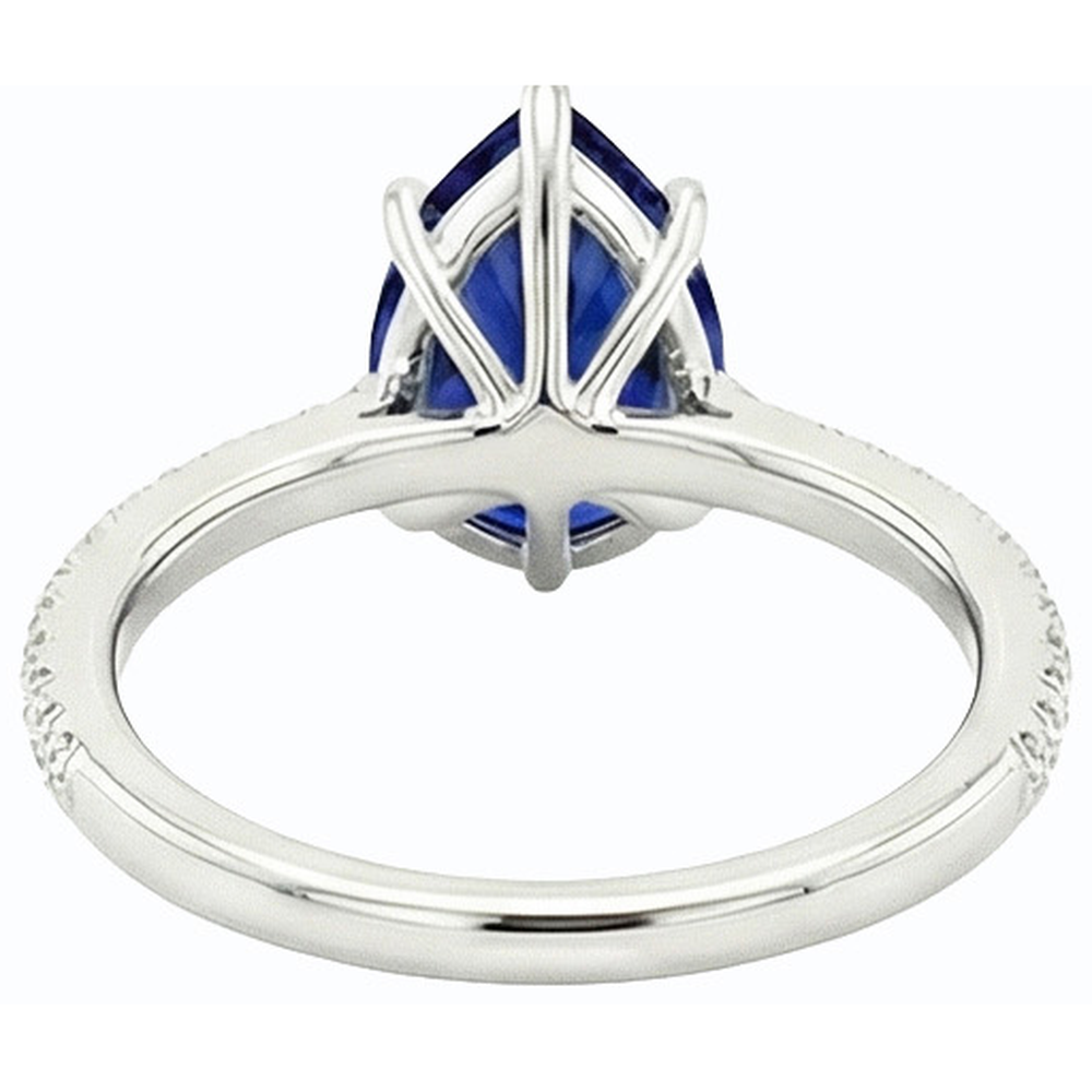 natural round sapphire 3.50ct ring on white background